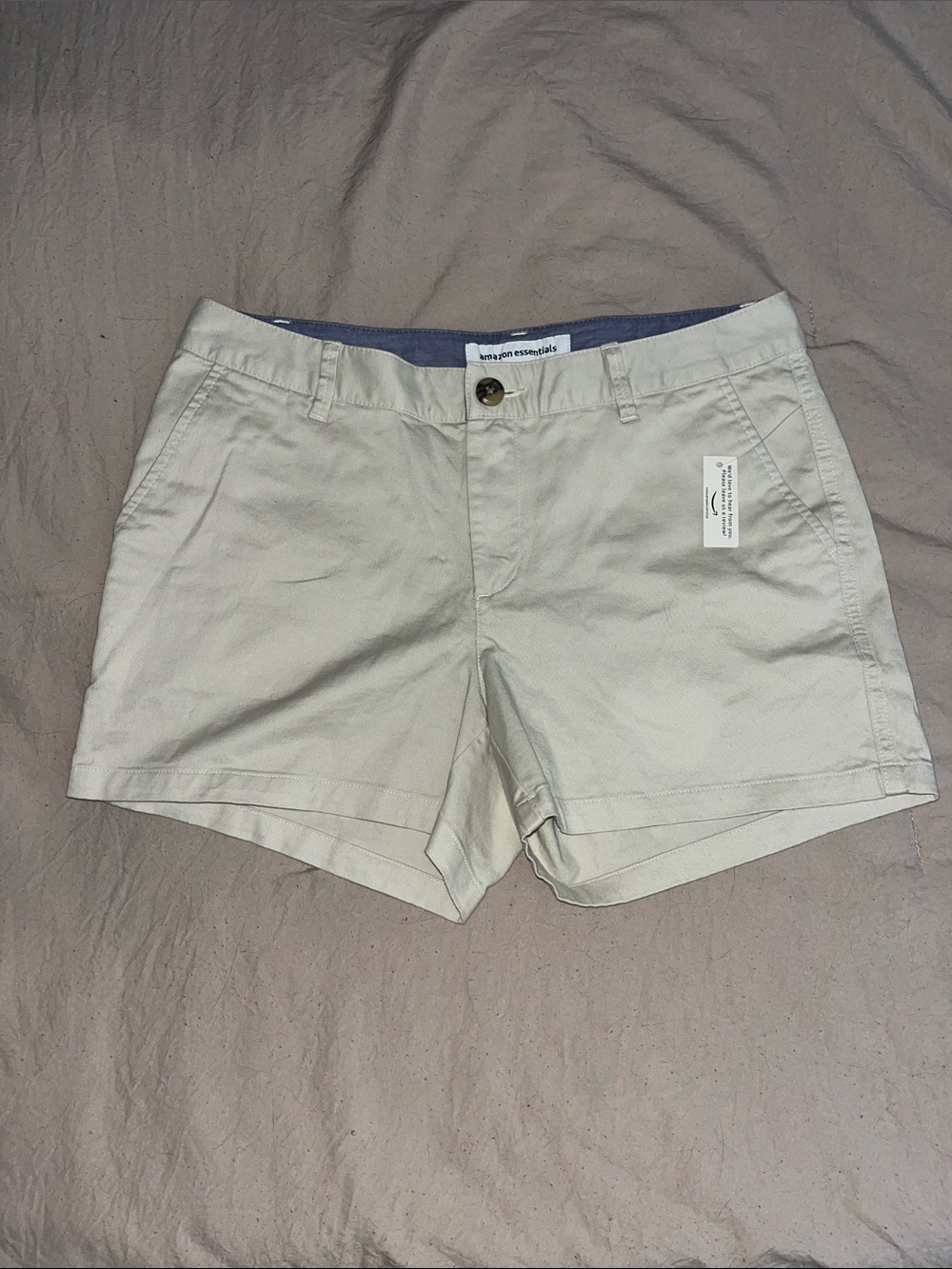NWT Amazon Essentials Khaki shorts 3.5”